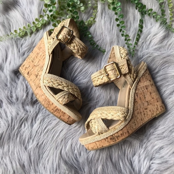 Steve Madden Shoes - STEVE MADDEN Eatz Woven Straw Tan Wedge Sandal